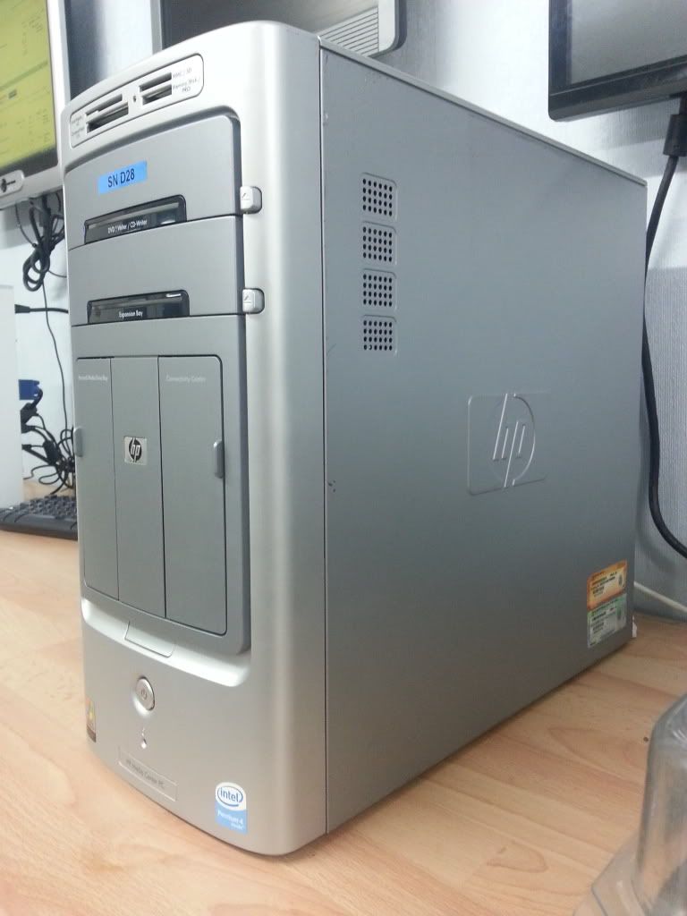 COMPUTER TOWER HP MEDIA CENTER M7000 INTEL PENTIUM 4 3.40GHz 1GB DDR2