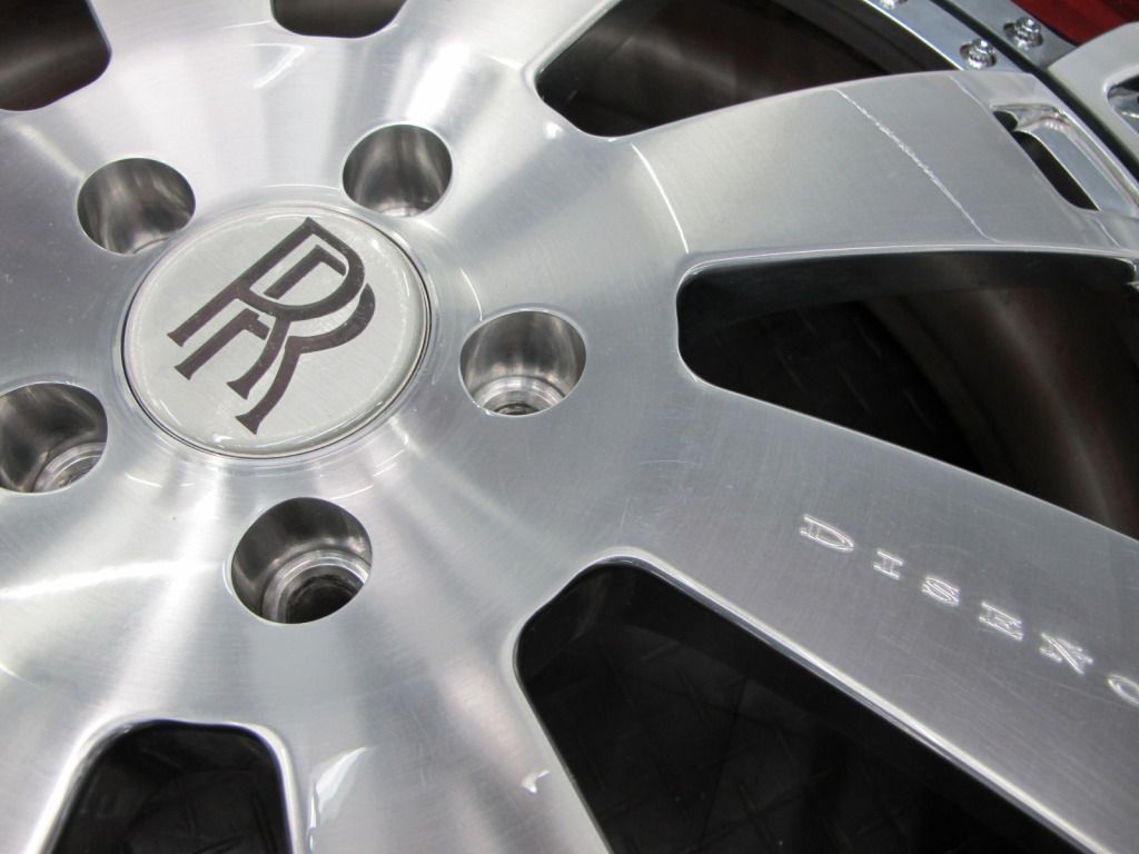 FS ROLLS ROYCE PHANTOM 24" DISEÑO BRUSHED CLEAR WHEELS WITH SPINNING