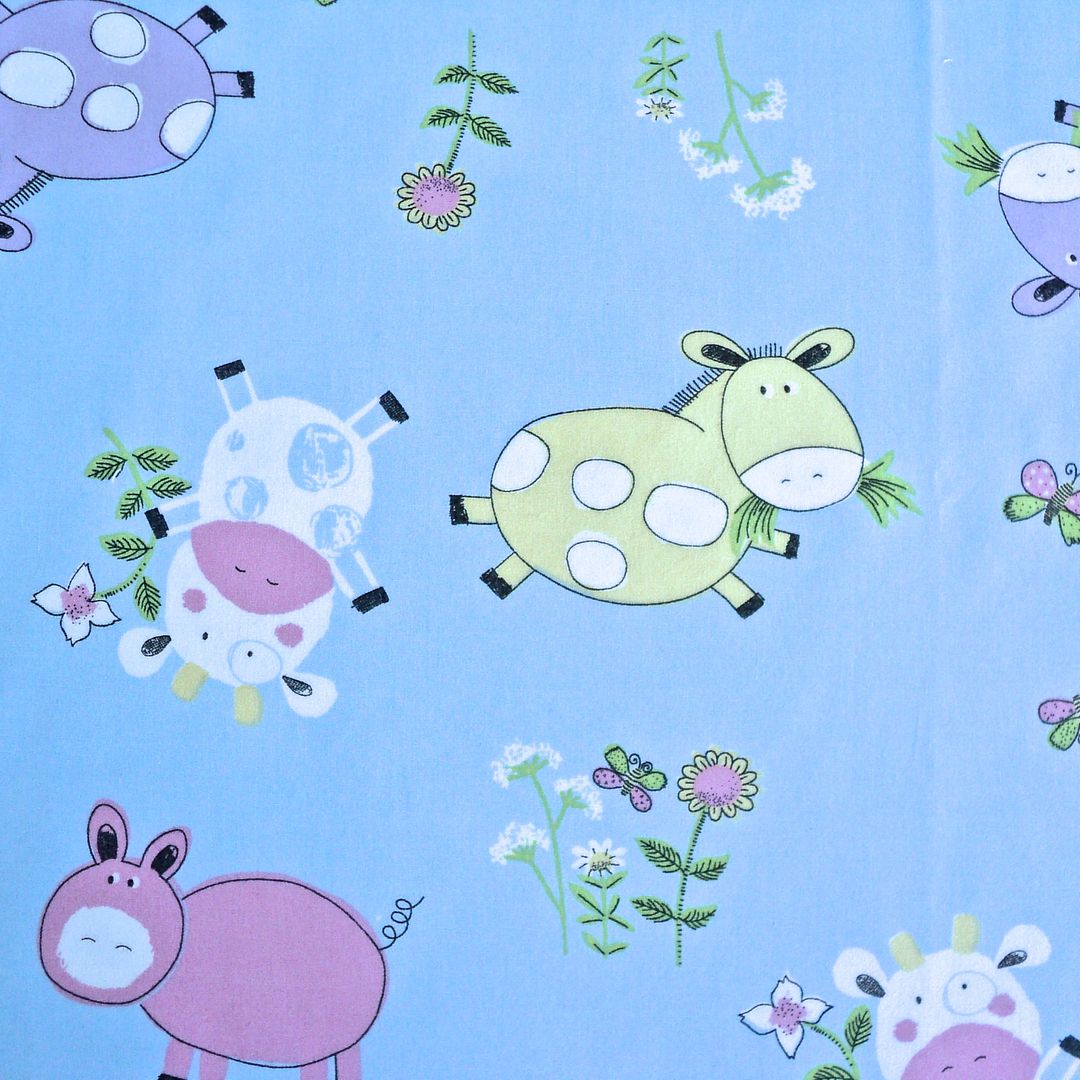 CHILDRENS NURSERY ANIMAL PRINTS 100 COTTON FABRIC baby boy girl white
